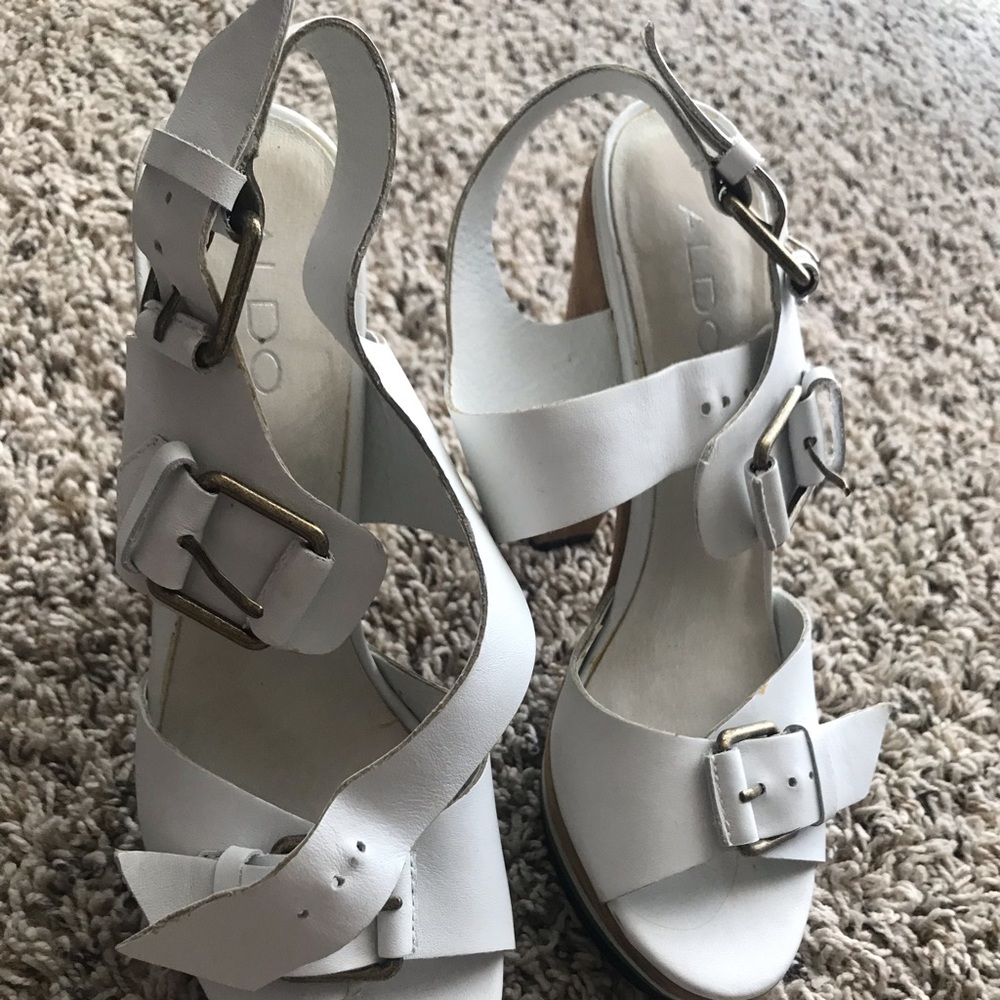 High heels - Picture 2 of 3